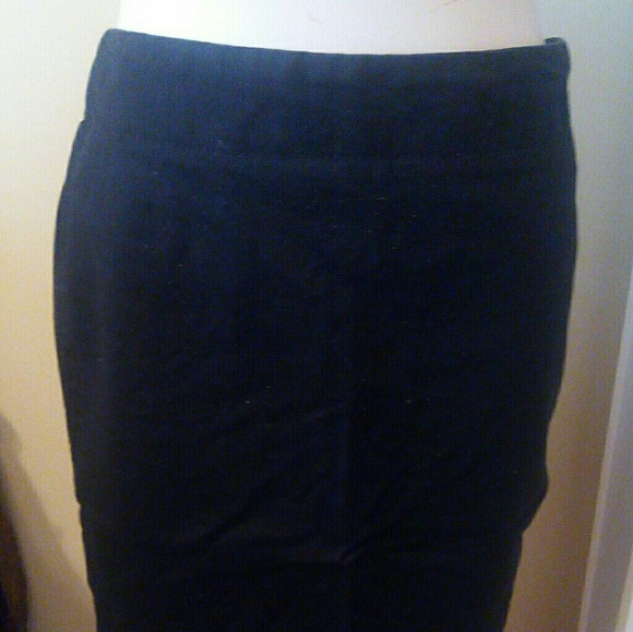 Cotton pencil skirt - Picture 1 of 4